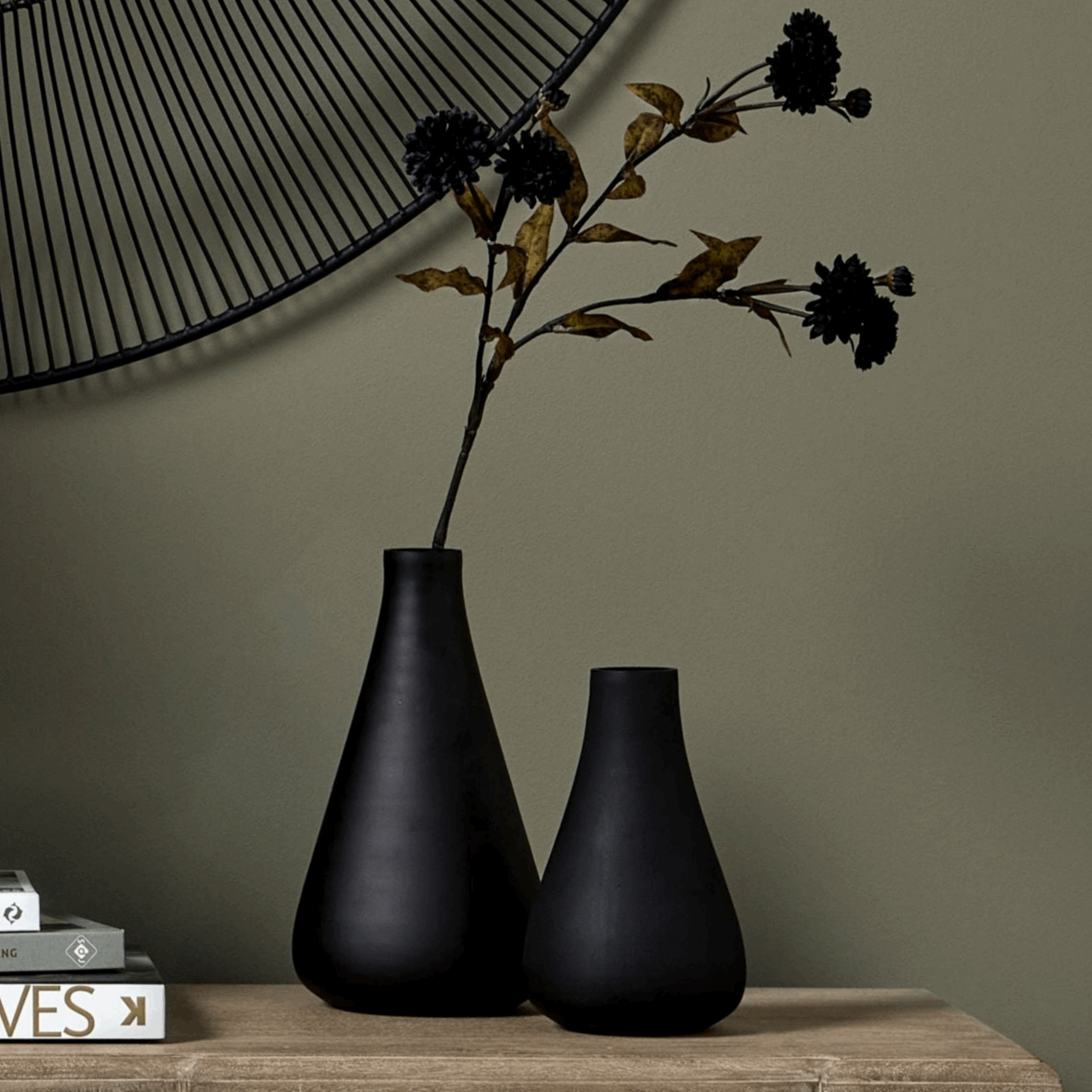 Black Tapered Glass Vase-4